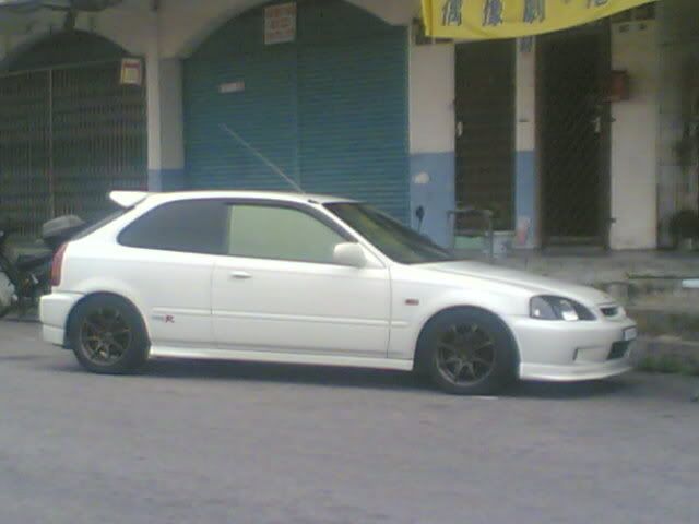 06062005001.jpg