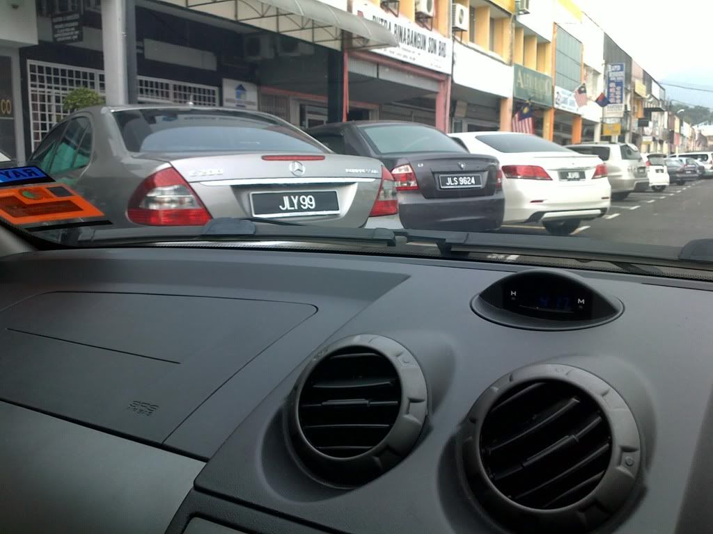20102010213_2.jpg