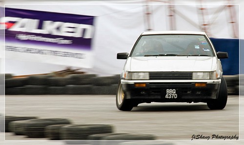 3107116692_816775ee43.jpg
