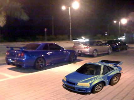 3skylinesplusmini.jpg