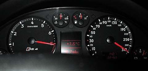 audi_rs4.jpg