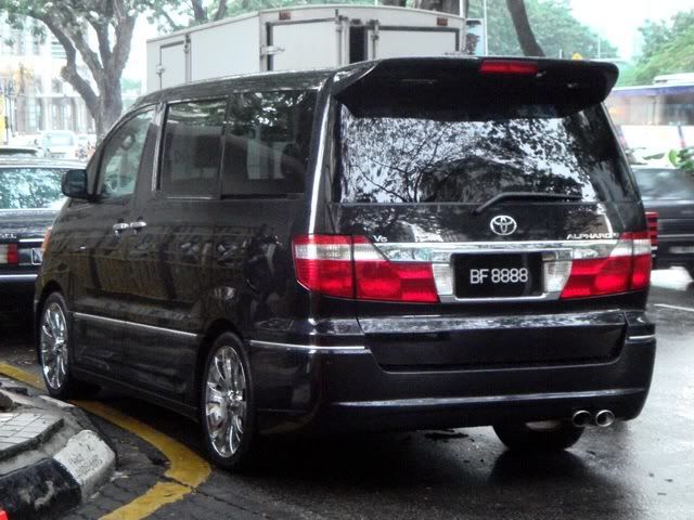 BF8888-ToyotaAlphard-1.jpg