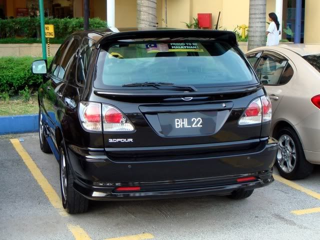 BHL22-LexusRX300.jpg