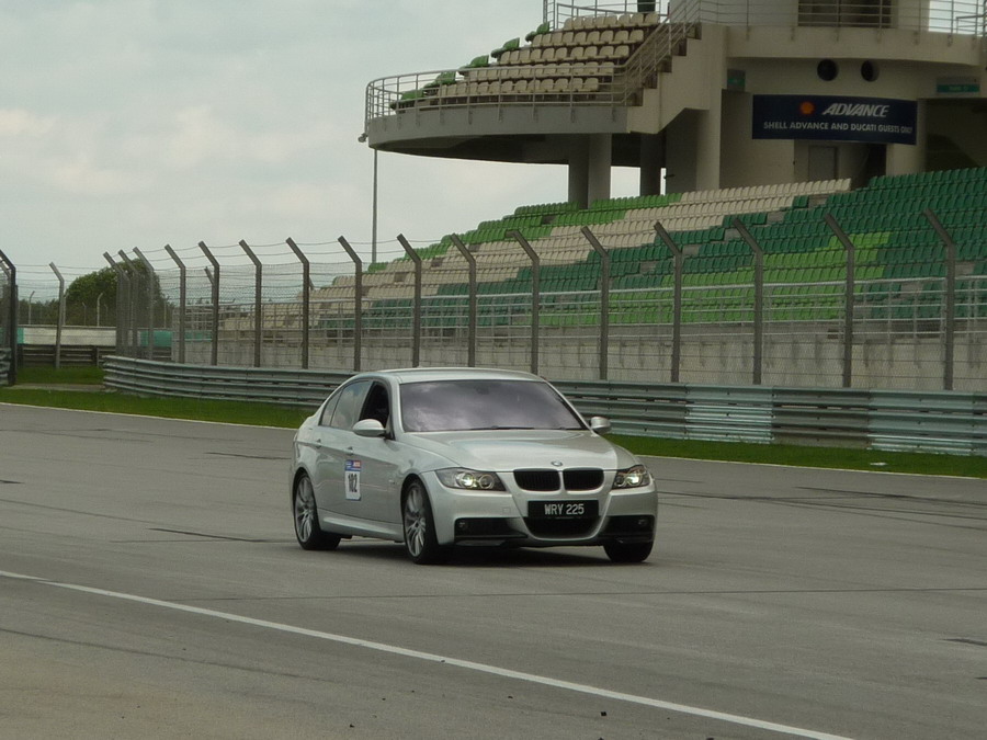 bmw0025_resize.jpg