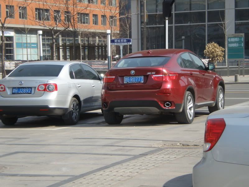 BMWX6P3081264.jpg