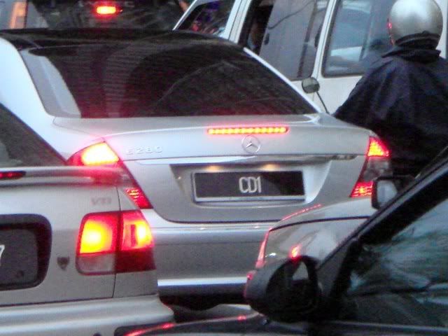 CD1-MercedesE280.jpg