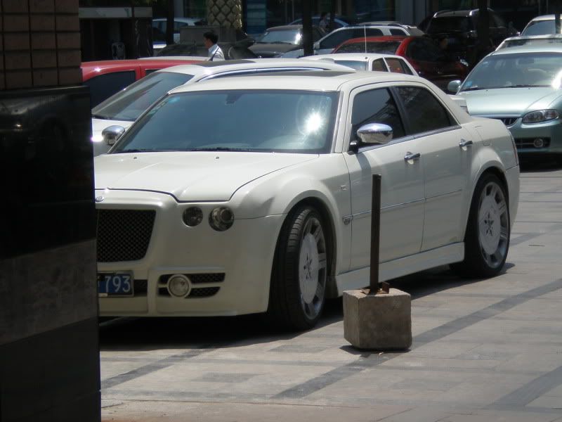 ChrystlerP5231372.jpg