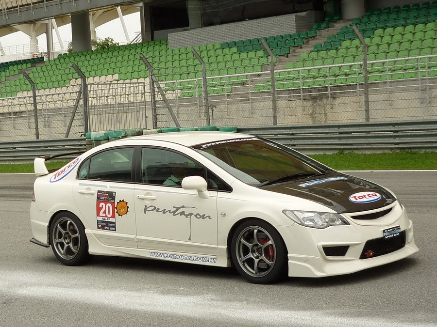 civic0037_resize.jpg