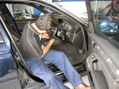 E46-RemovePanels.jpg