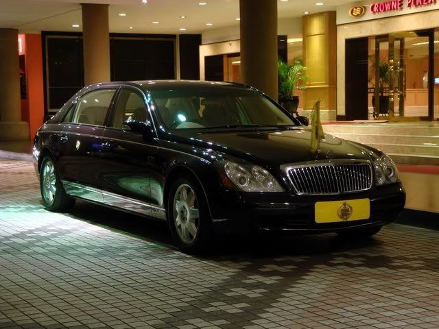 emblem-Maybach62.jpg