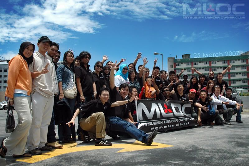 Group_01_small.jpg