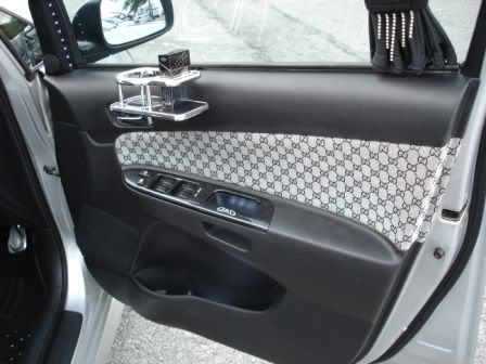 guccisilver2-1.jpg