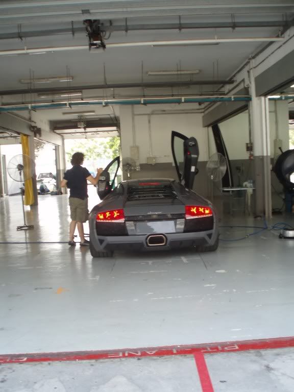 lambo7.jpg