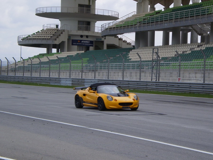 lotus0006_resize.jpg