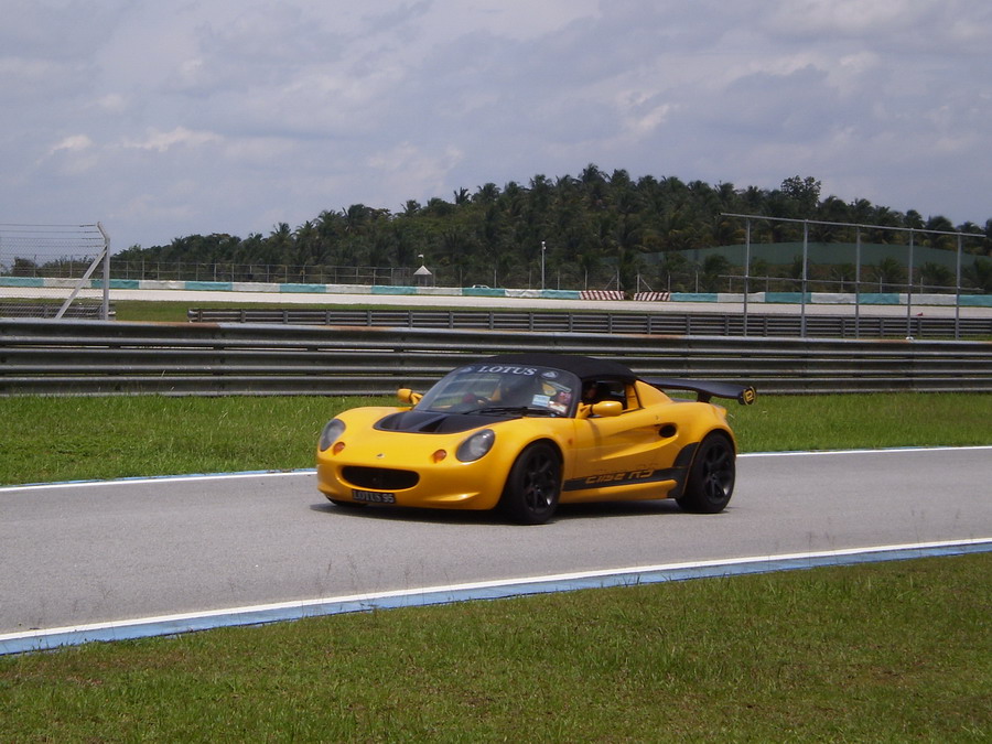 lotus0007_resize.jpg