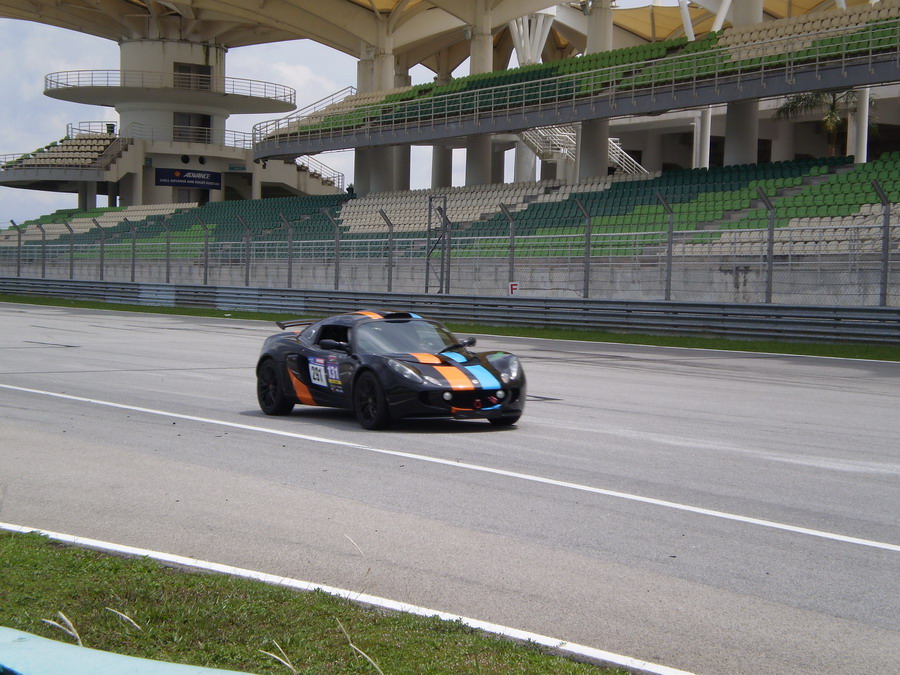 lotus0012_resize.jpg