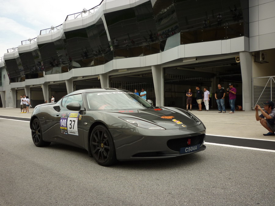 lotus0051_resize.jpg