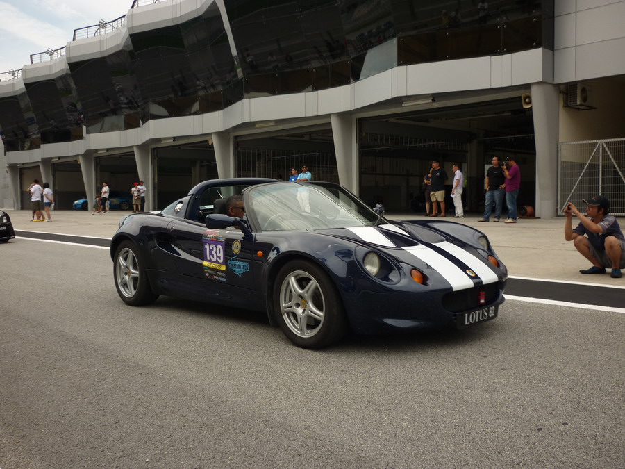 lotus0056_resize.jpg