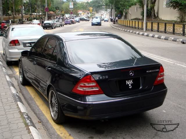 NAK5-MercedesC200.jpg