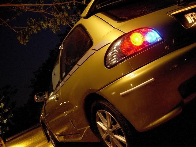 Nikon005b.jpg