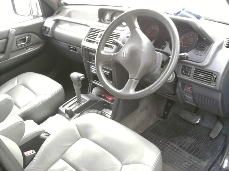 pajero2.jpg