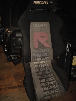 recaroR.jpg