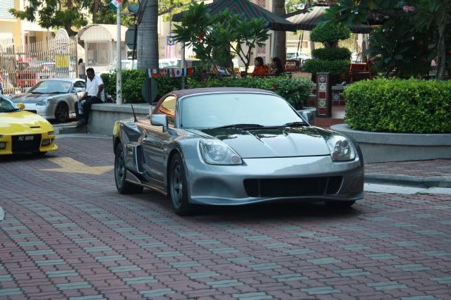 RX7023.jpg