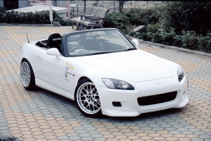 s2000128.jpg