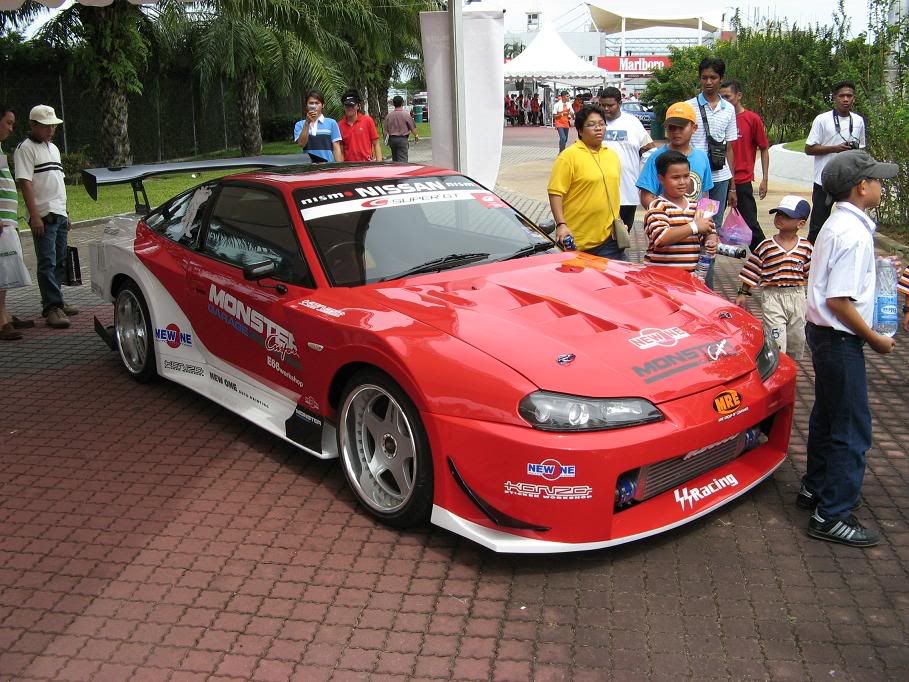 sepangGT010.jpg