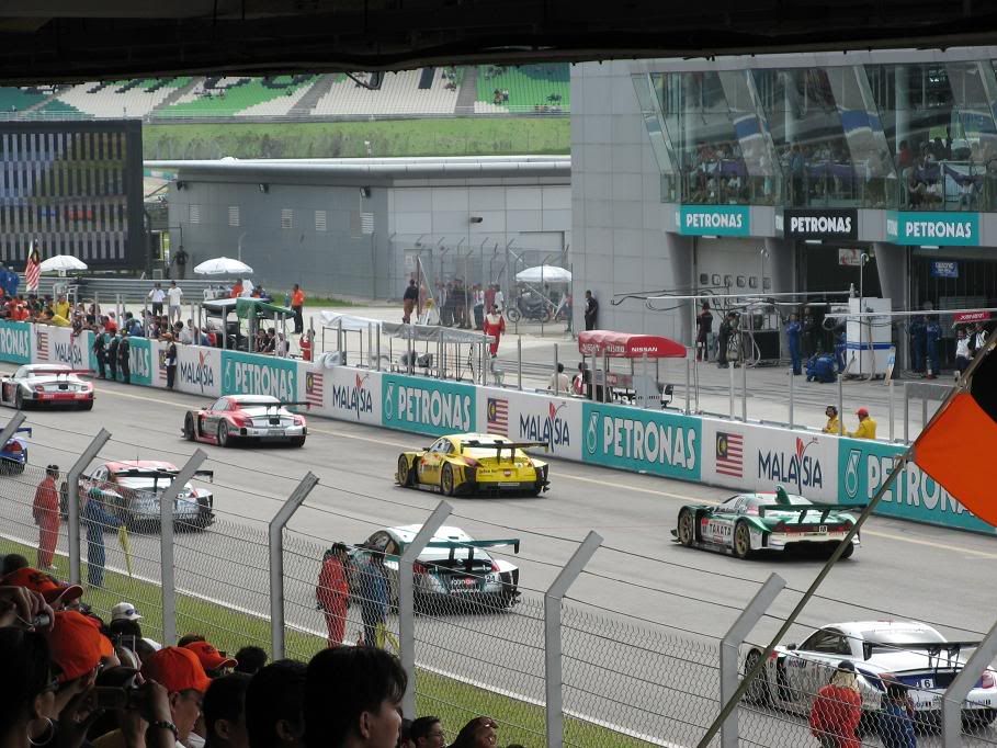 sepangGT113.jpg