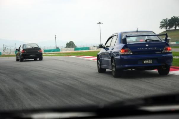 sic2102210g.jpg