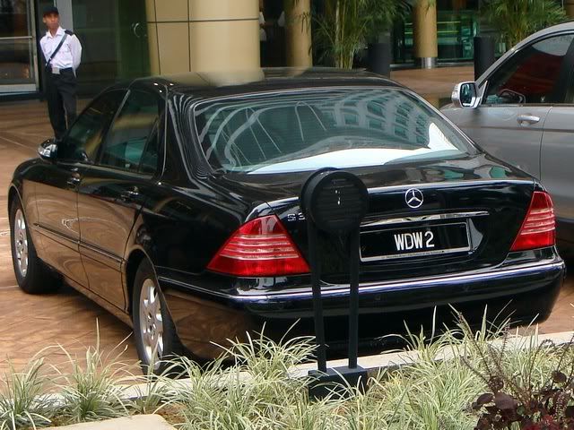 WDW2-MercedesS320.jpg