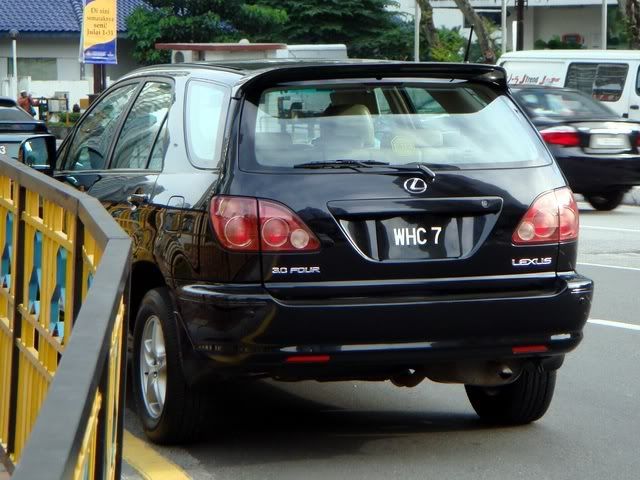 WHC7-LexusRX300.jpg