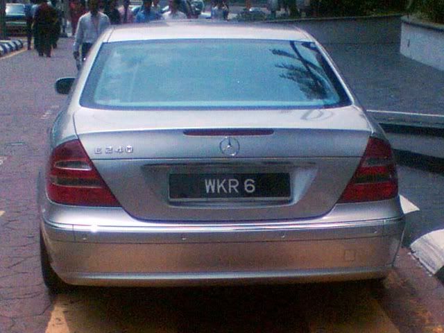 WKR6-MercedesE240.jpg